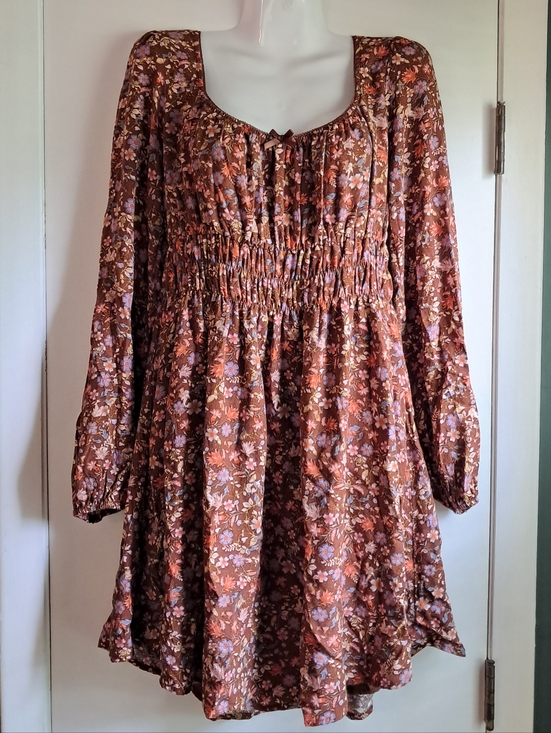 Oak & Trellis Dresses & Skirts - Oak & Trellis Brown Floral Peasant Dress